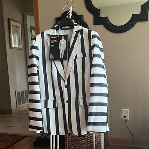 Beetlejuice costume with wig